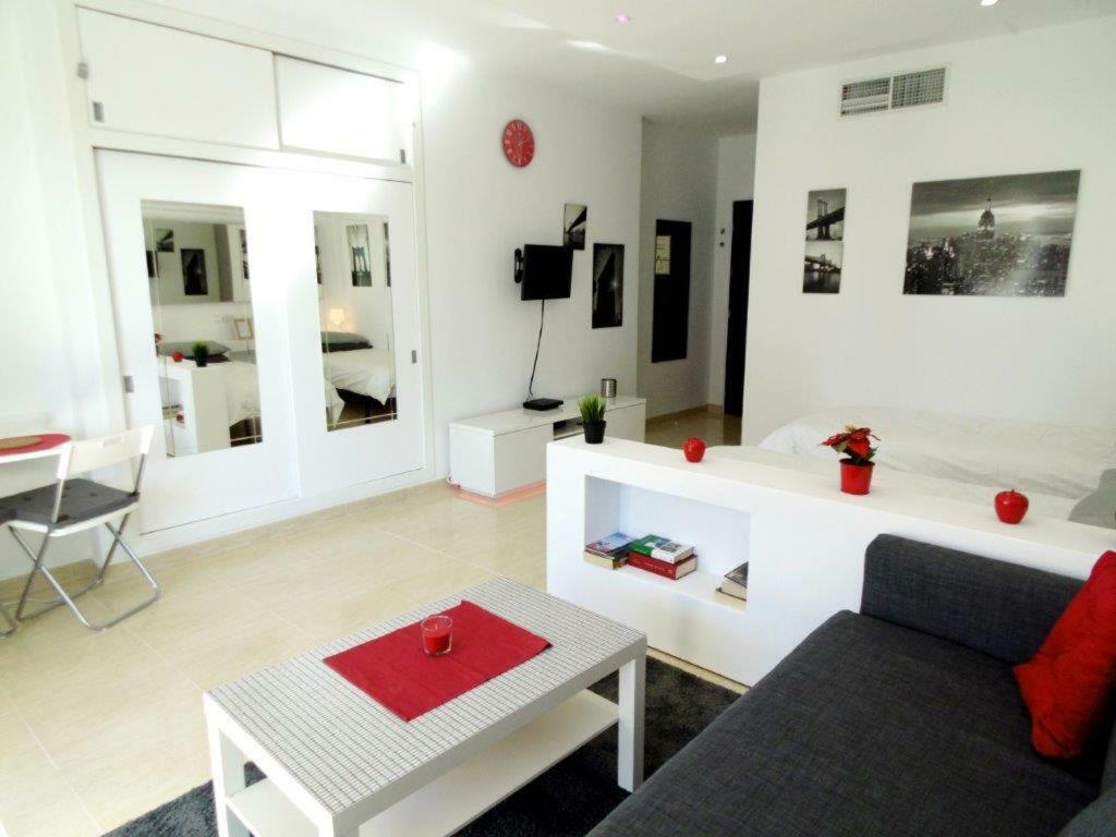Appartement 1St Lign On The Beach Fuengirola Eksteriør bilde
