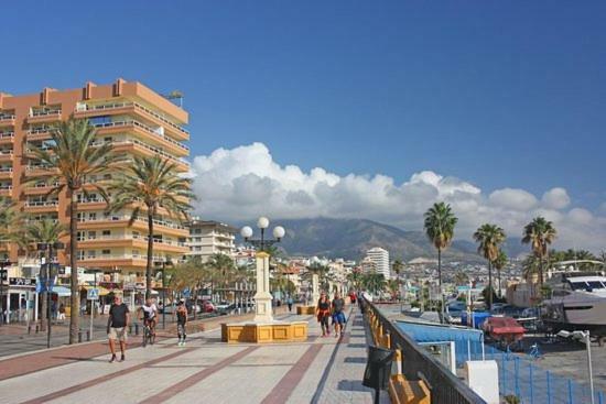 Appartement 1St Lign On The Beach Fuengirola Eksteriør bilde